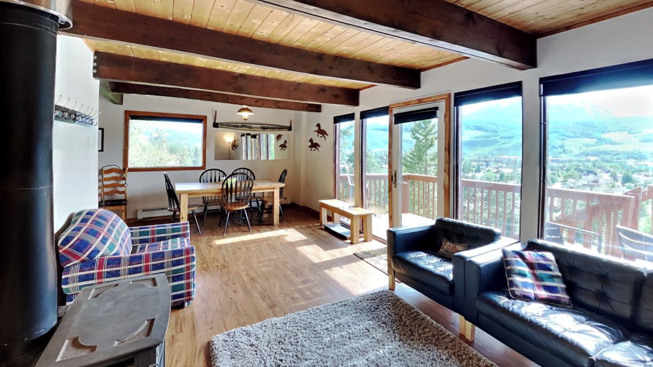 Photo of Livingroom in Silverthorne