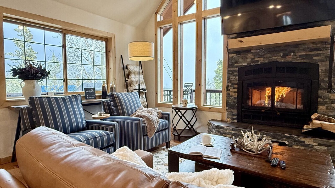 Photo of Livingroom in Saint Mary's
