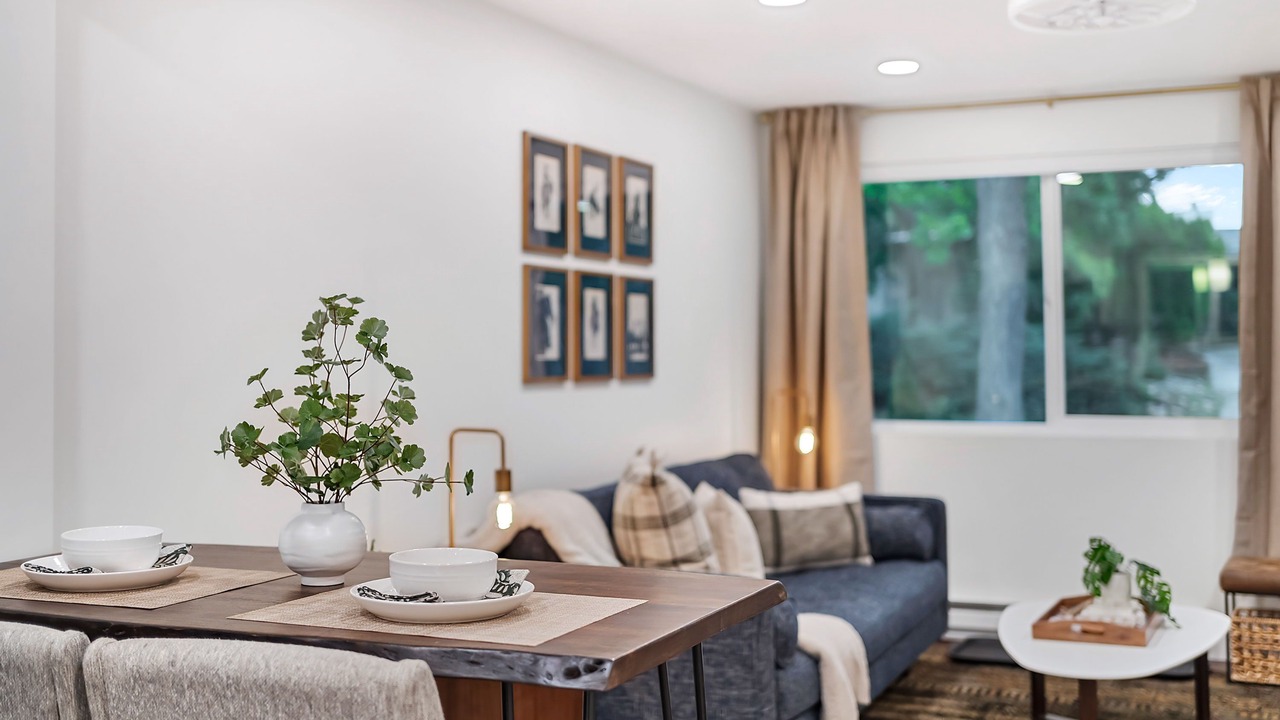 Photo of Livingroom in Berkley