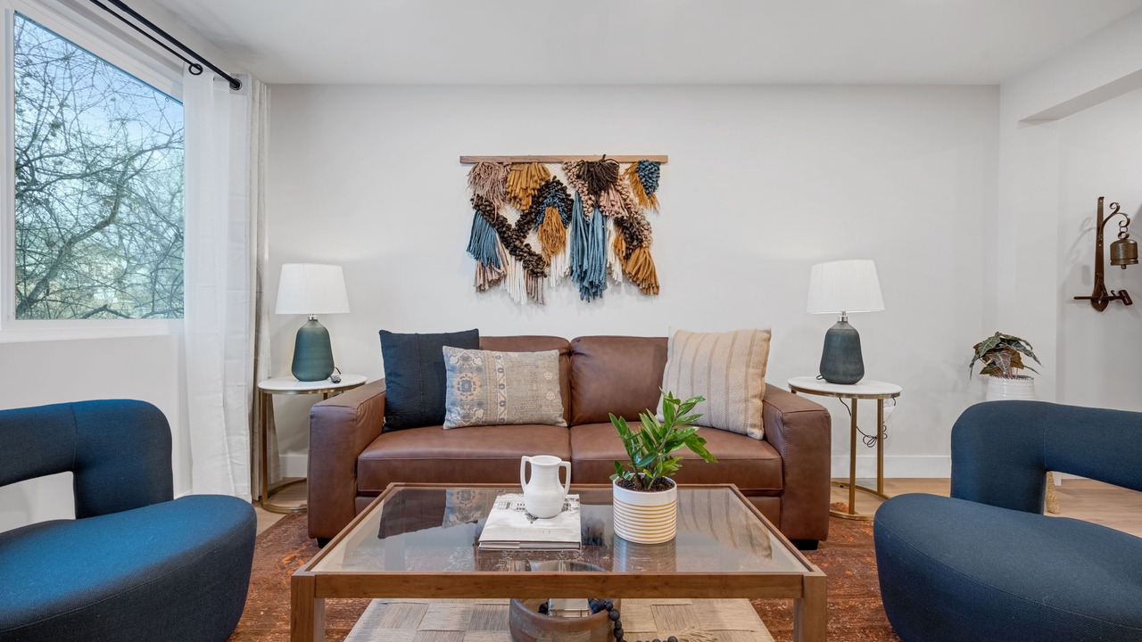 Photo of Livingroom in Berkley
