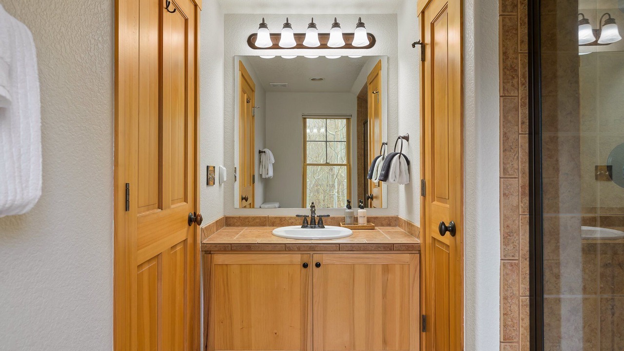 Photo of Bathroom in Rendezvous