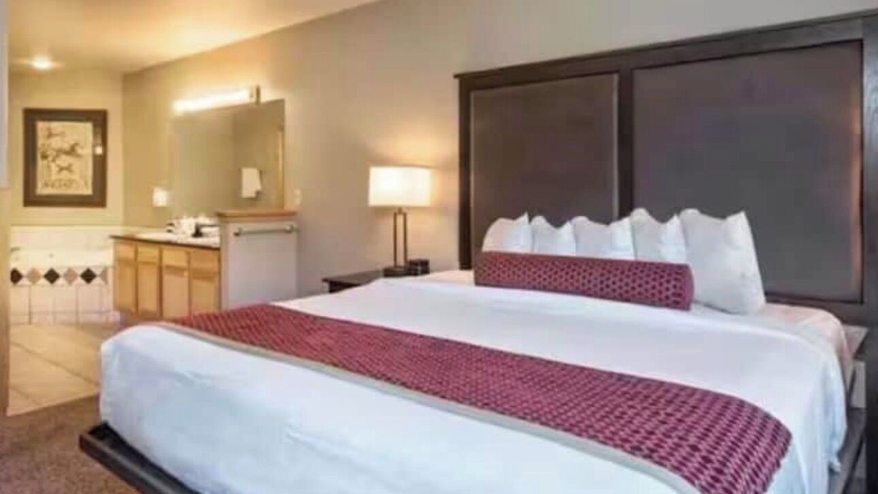 Photo of Bedroom in Four O'Clock