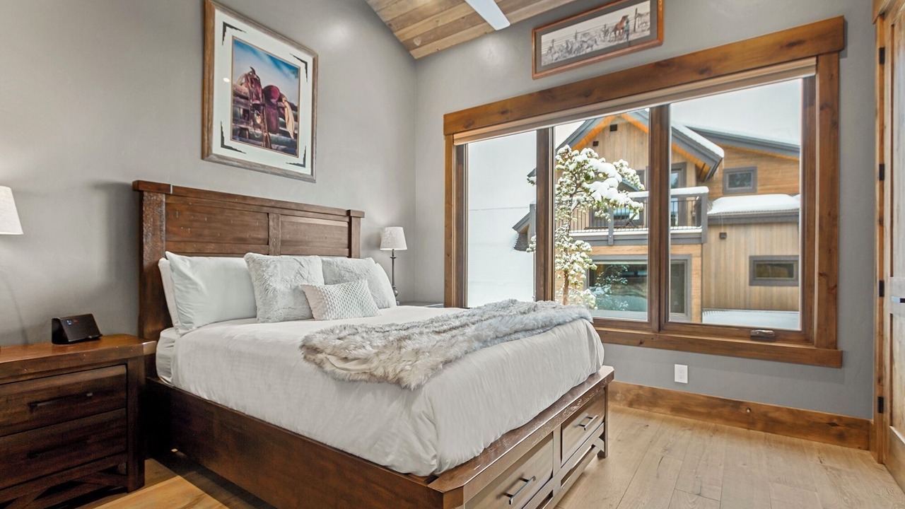 Photo of Bedroom in Keystone