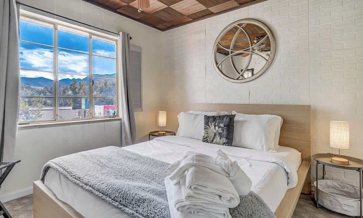 Photo of Bedroom in West Colorado Springs
