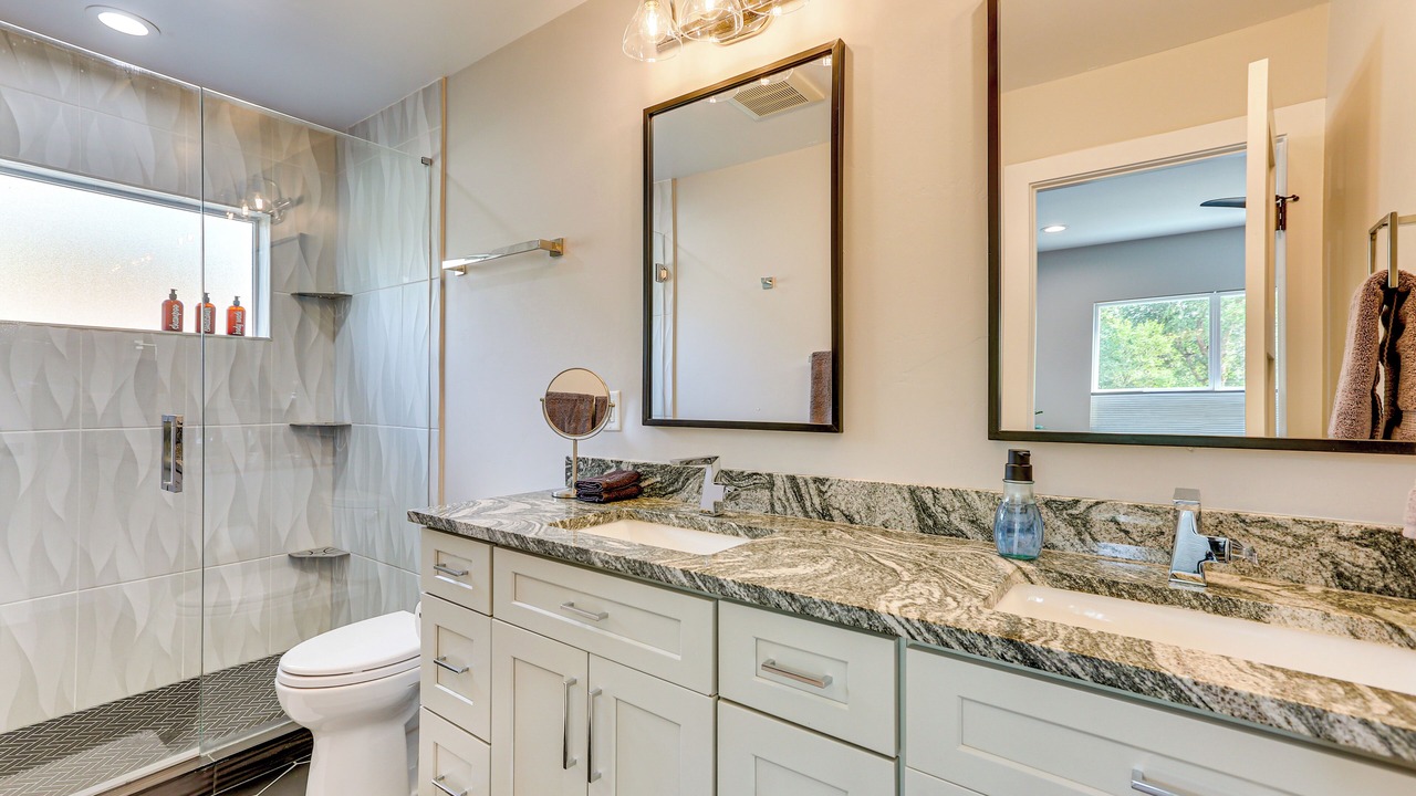 Photo of Bathroom in Golden