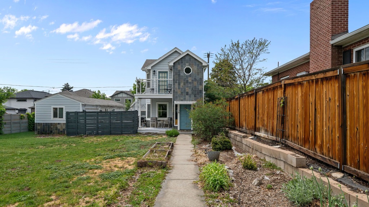 Photo of Outdoor in Englewood