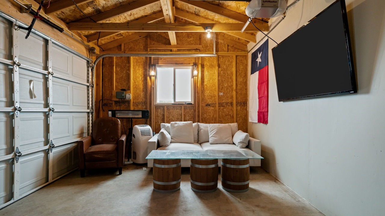 Photo of Livingroom in Englewood