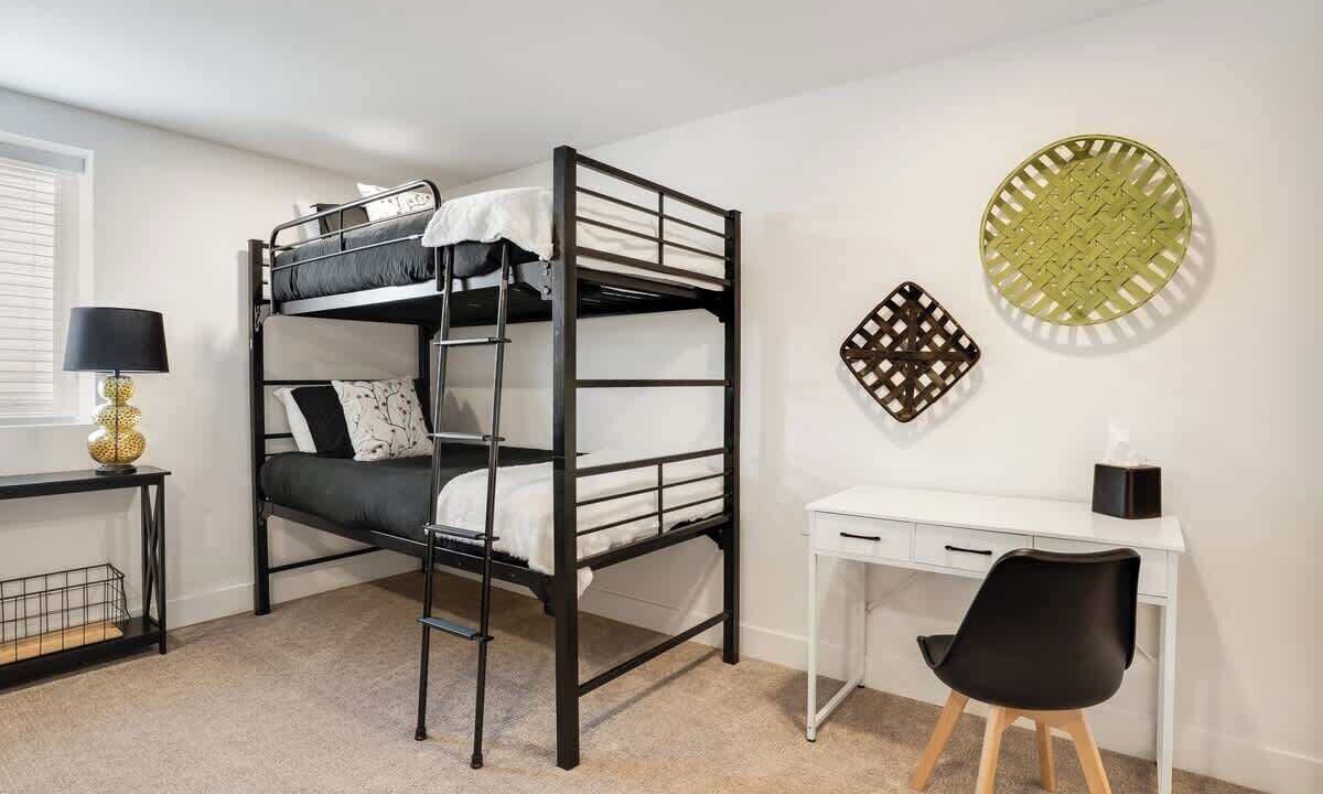 Photo of Bedroom in Northglenn