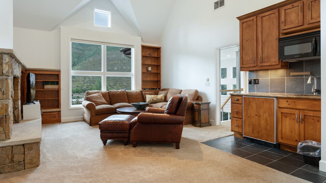 Photo of Livingroom in Highland Meadows