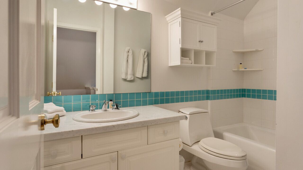 Photo of Bathroom in Highland Meadows