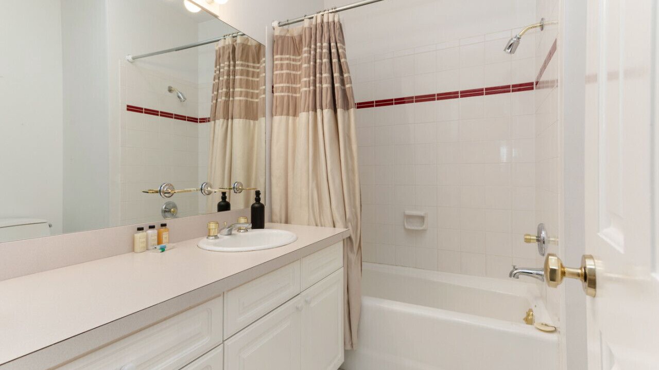Photo of Bathroom in Highland Meadows