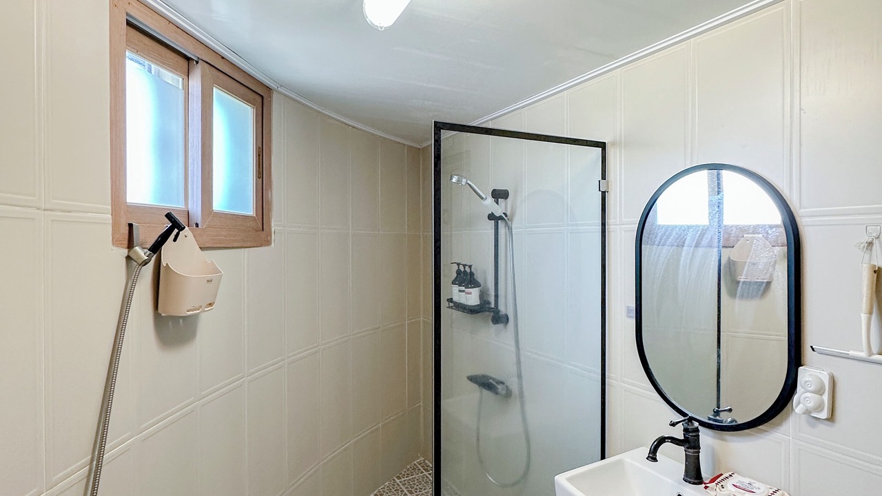 Photo of Bathroom in Gimnyeong-no