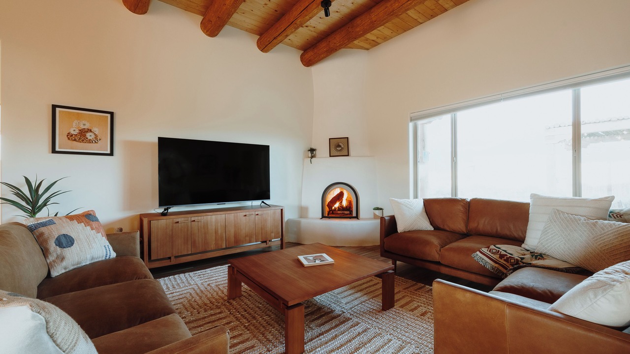 Photo of Livingroom in Taos