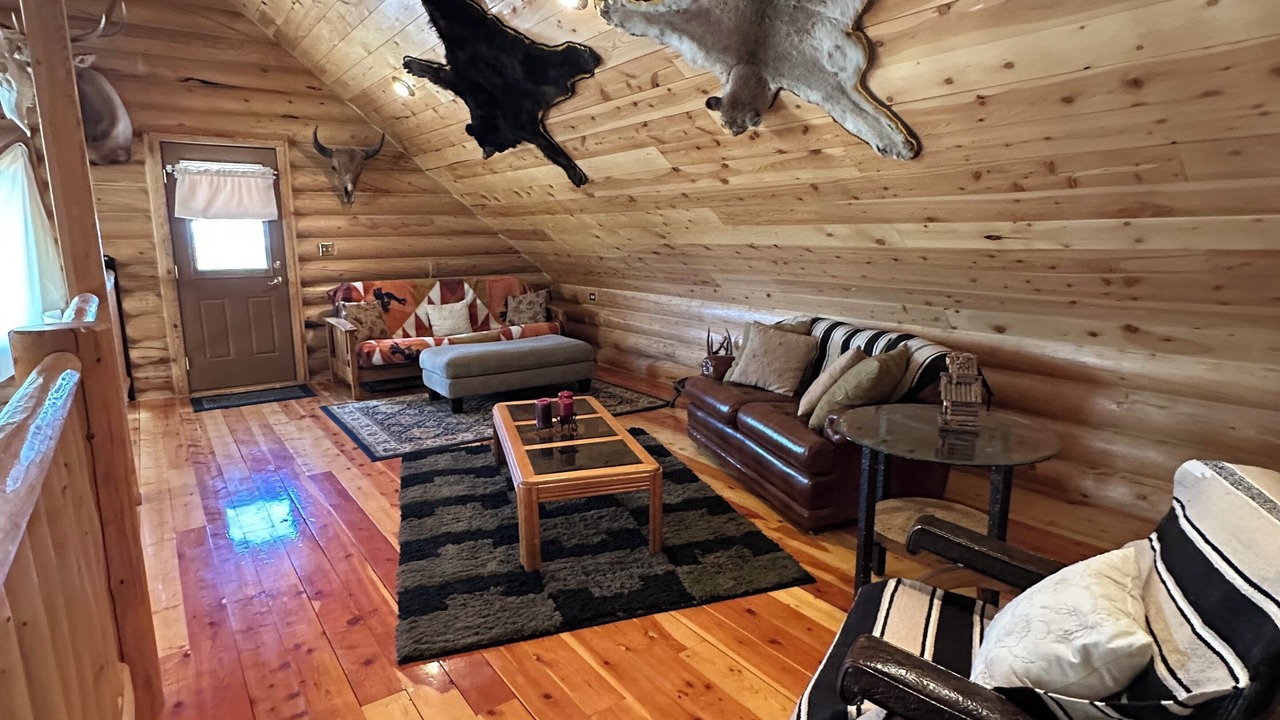 Photo of Livingroom in Meeker