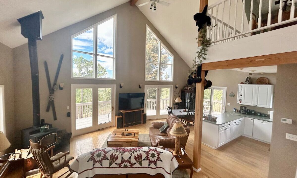 Photo of Bedroom in Indian Mountain