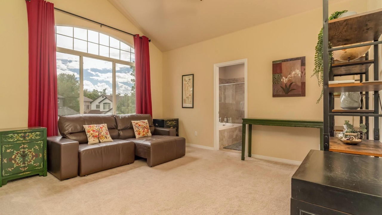 Photo of Livingroom in Virginia Village