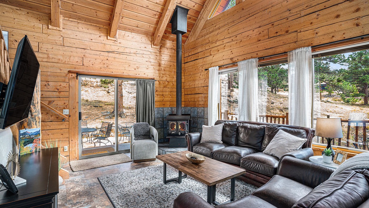 Photo of Livingroom in Estes Park