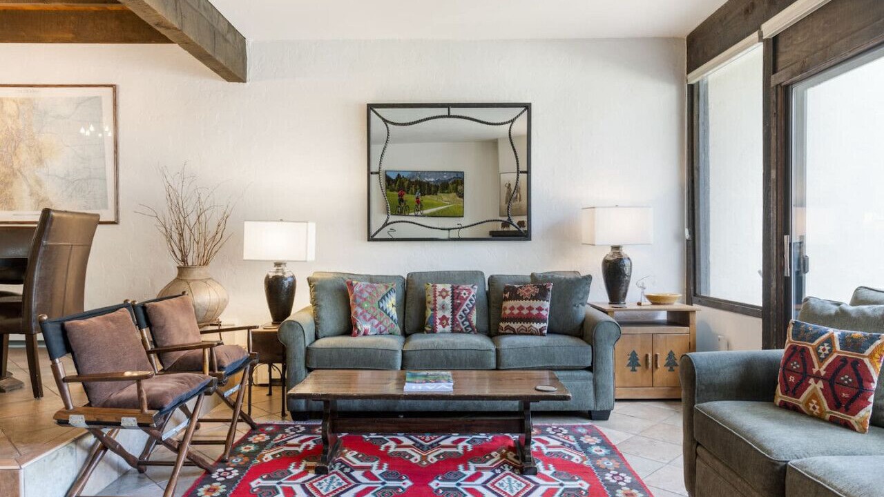 Photo of Livingroom in Vail