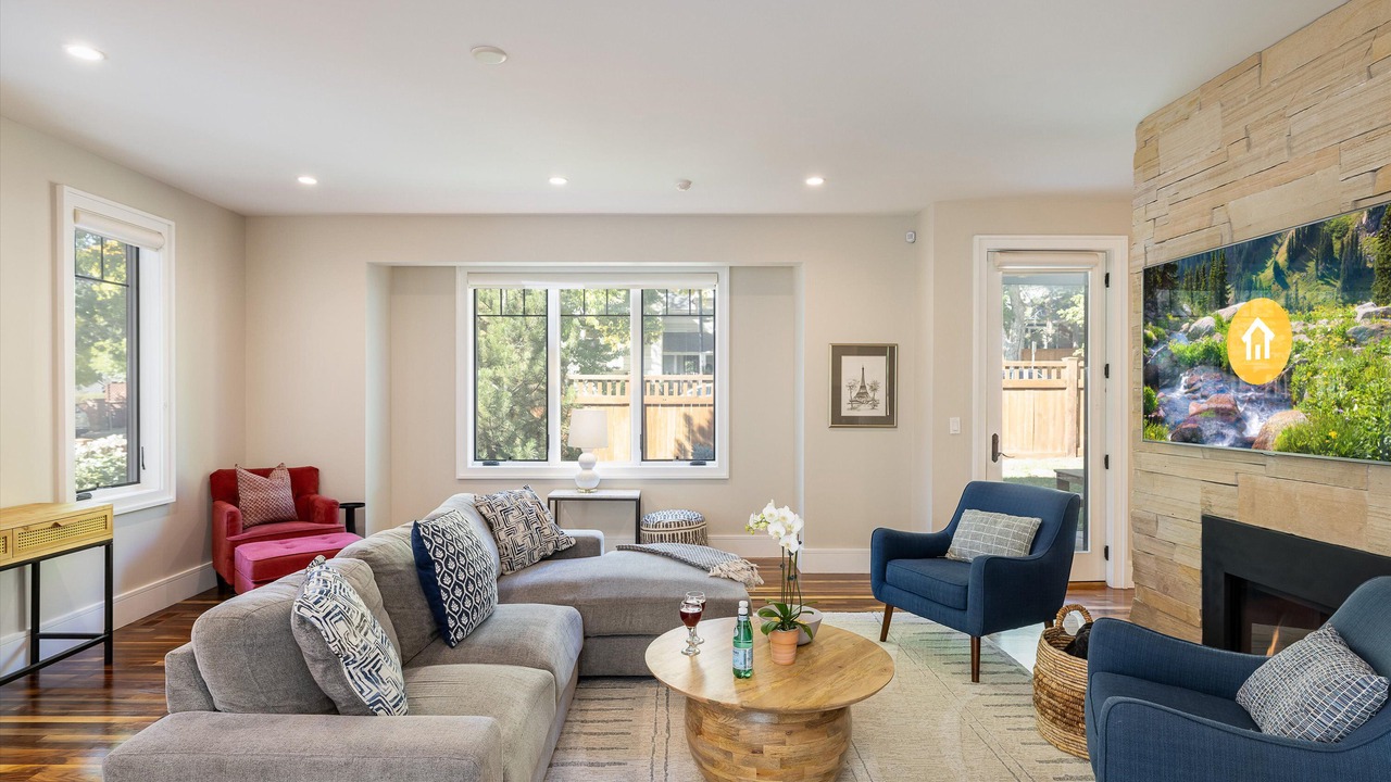 Photo of Livingroom in Whittier