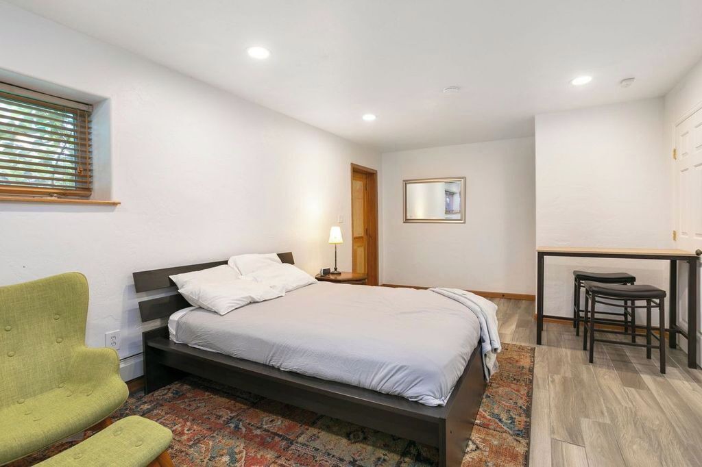 Photo of Bedroom in Edwards