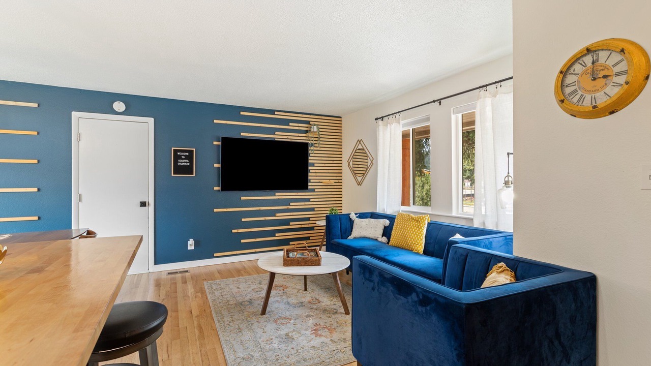 Photo of Livingroom in Northeast Colorado Springs
