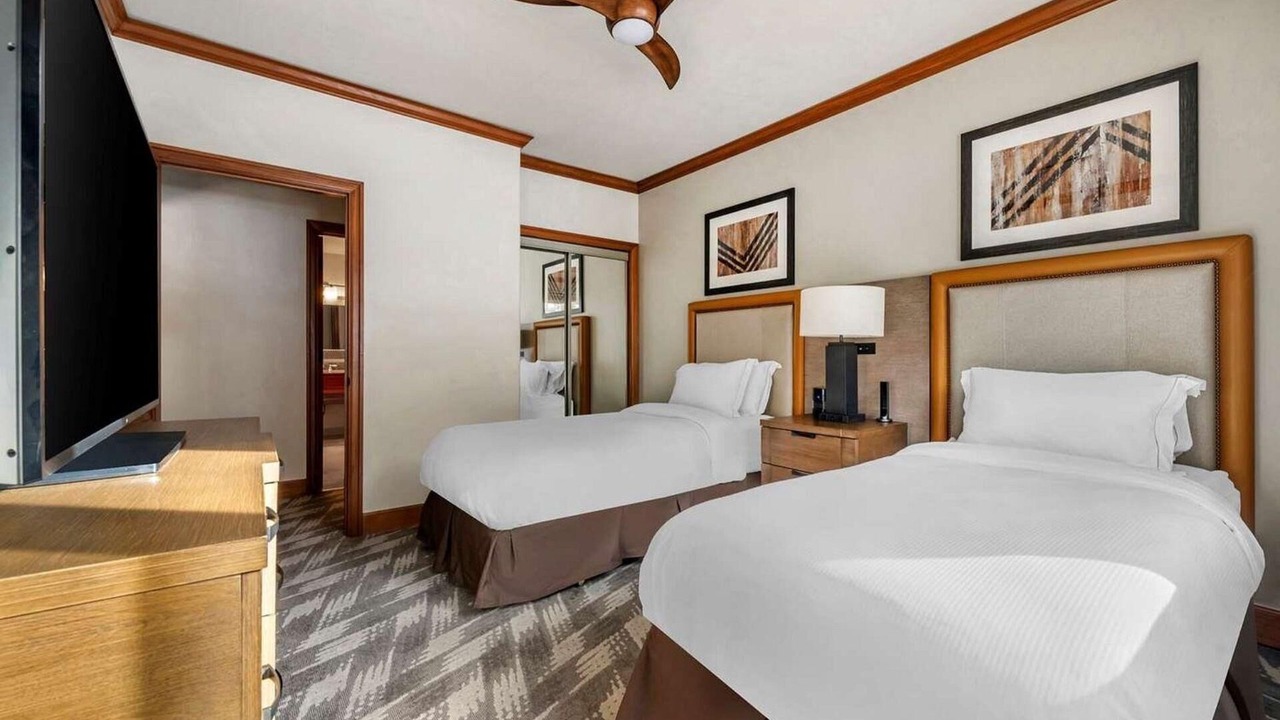 Photo of Bedroom in Peak 9