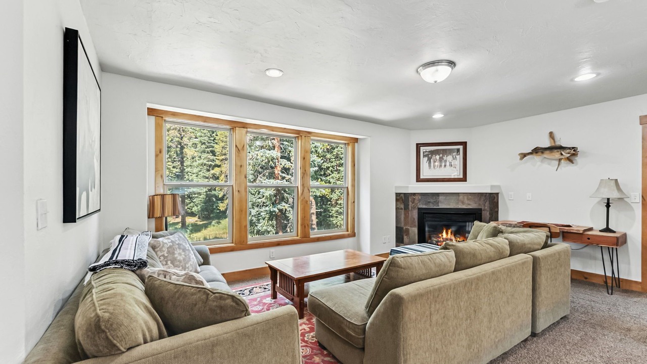 Photo of Livingroom in Blue River