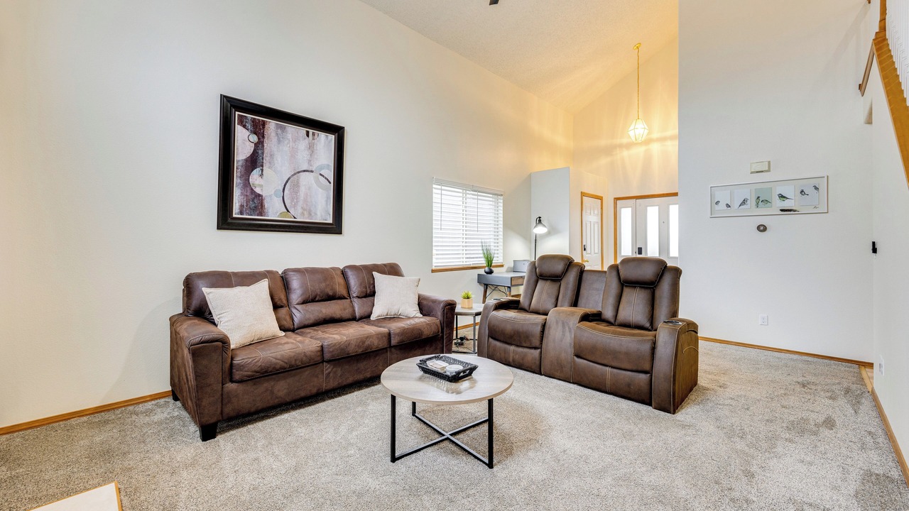 Photo of Livingroom in Security-Widefield