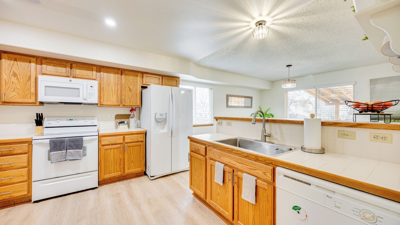 Photo of Kitchen in Security-Widefield