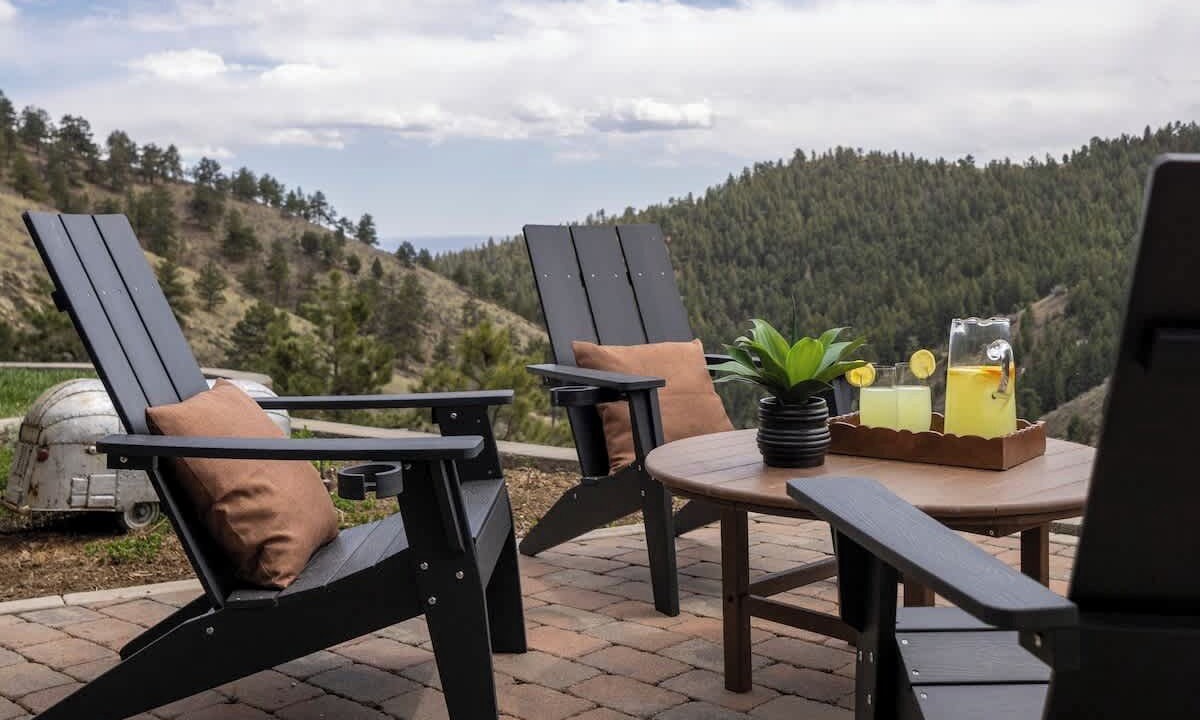 Photo of Outdoor in Golden