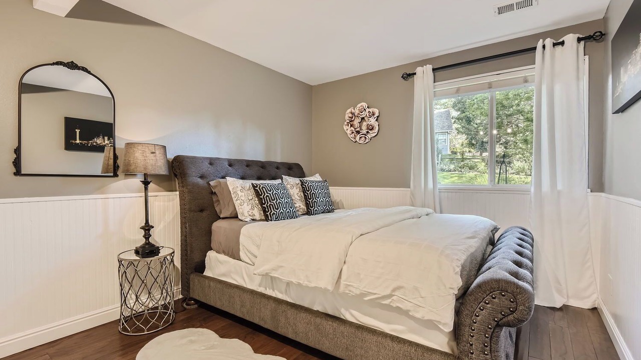 Photo of Bedroom in Englewood