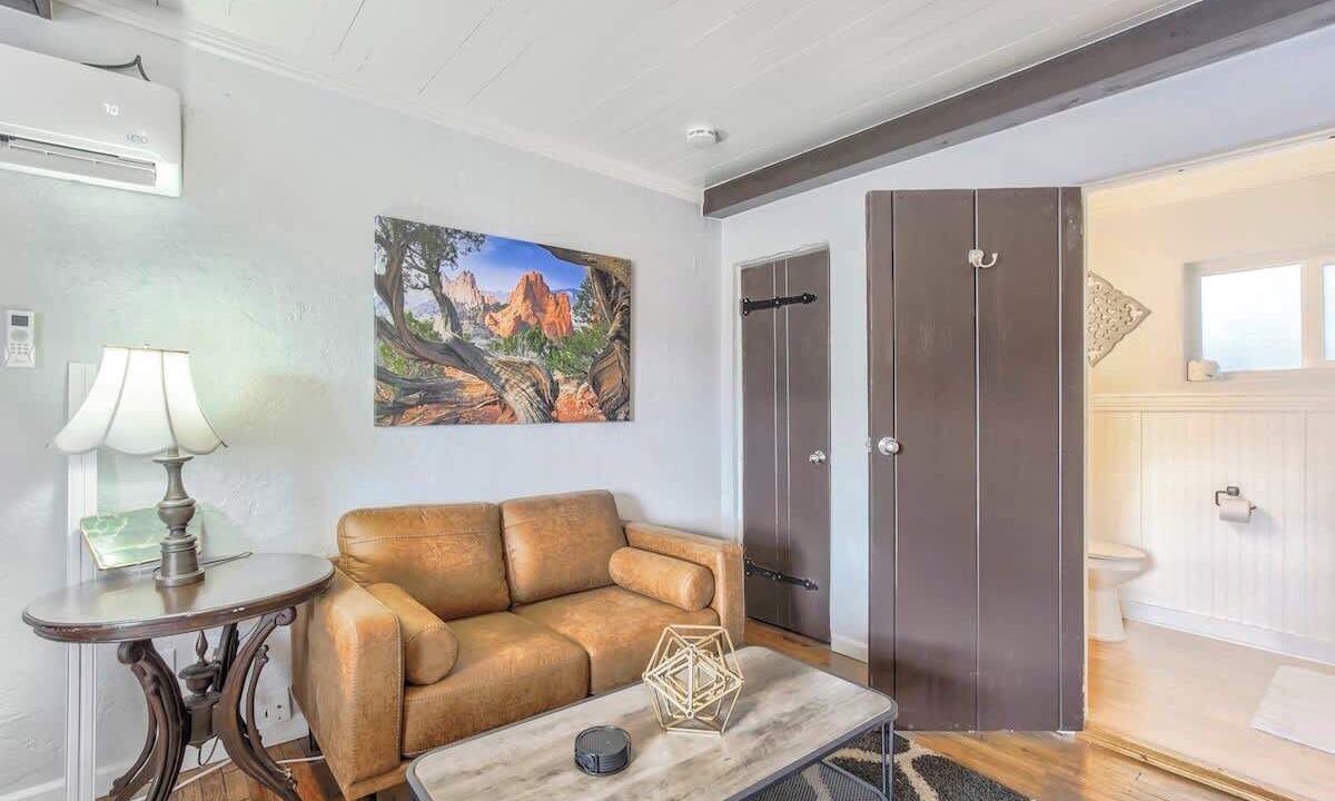 Photo of Livingroom in West Colorado Springs