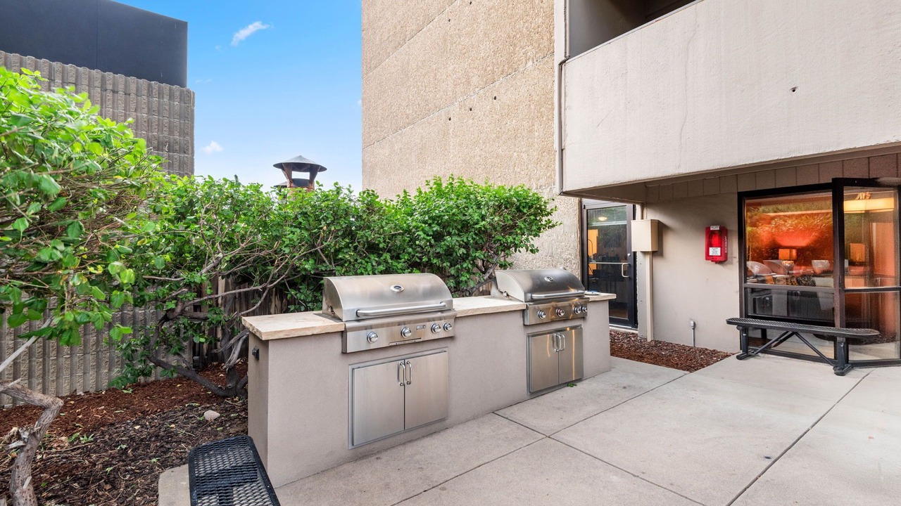Photo of Patio Balcony in Cheesman Park