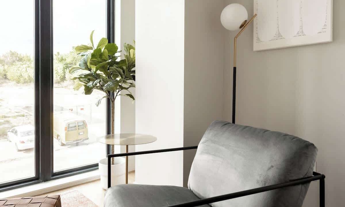 Photo of Livingroom in Jefferson Park