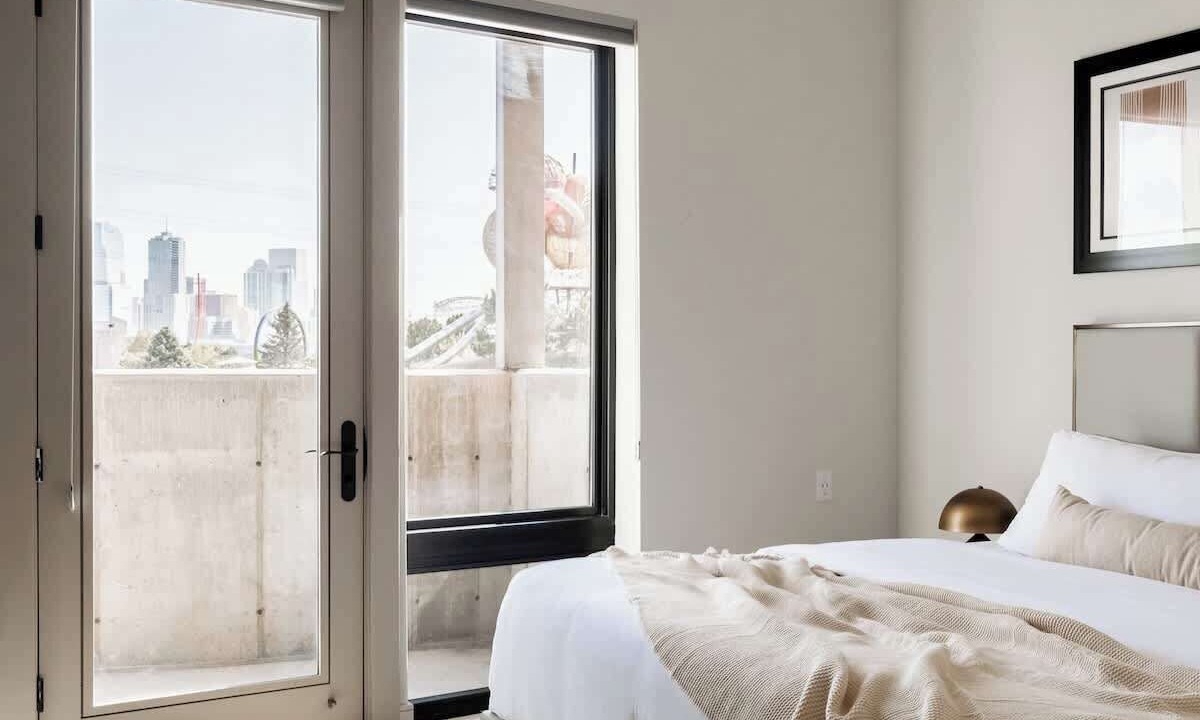 Photo of Bedroom in Jefferson Park