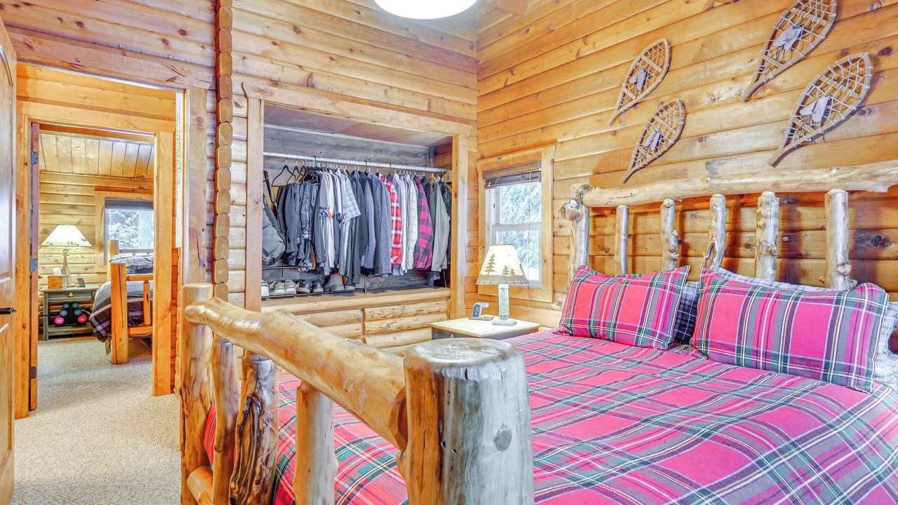Photo of Bedroom in Blue River