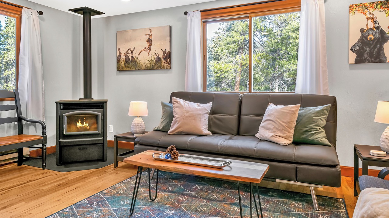 Photo of Bedroom in Coal Creek Canyon