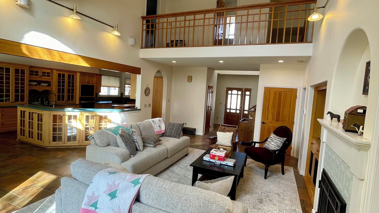 Photo of Livingroom in Lakewood