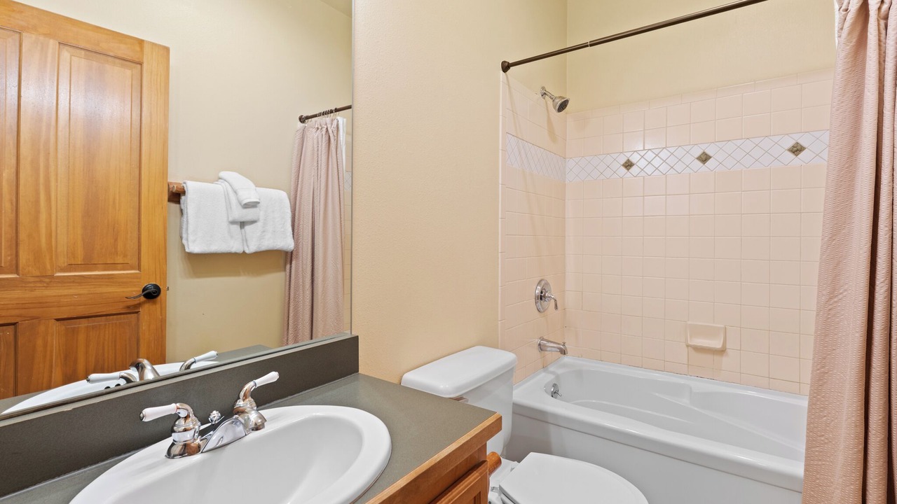 Photo of Bathroom in River Run