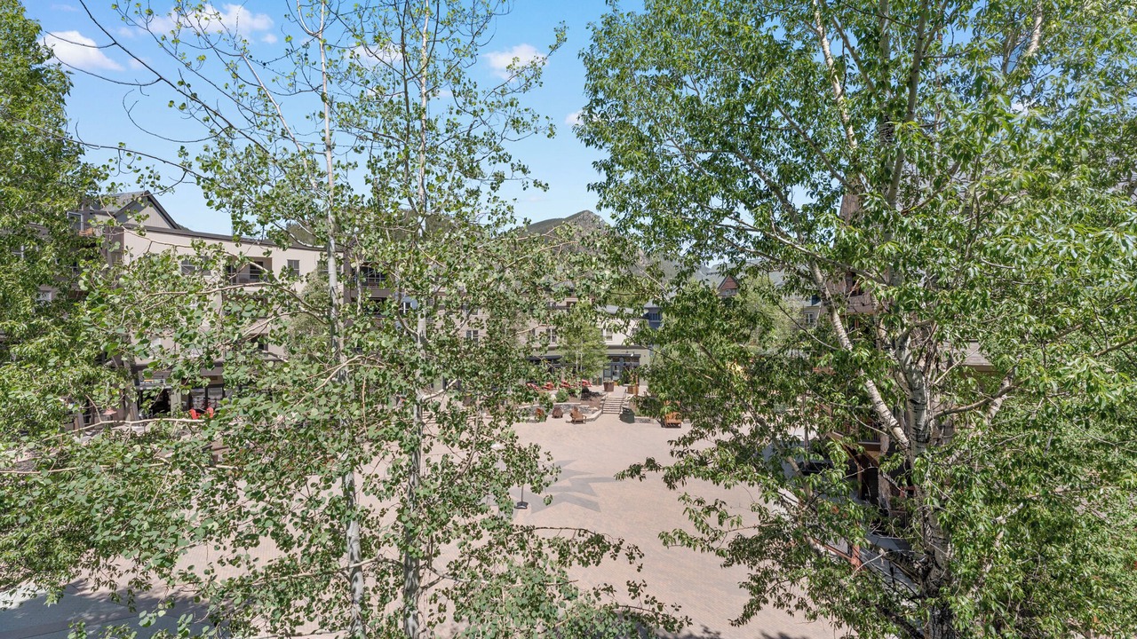 Photo of Outdoor in River Run
