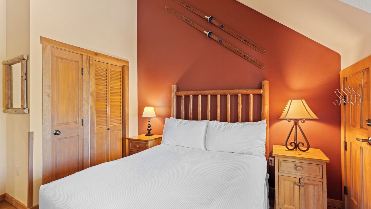 Photo of Bedroom in River Run