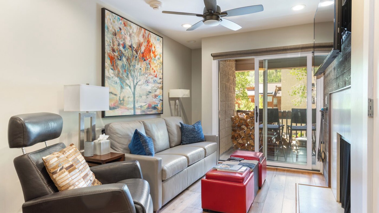 Photo of Livingroom in Vail