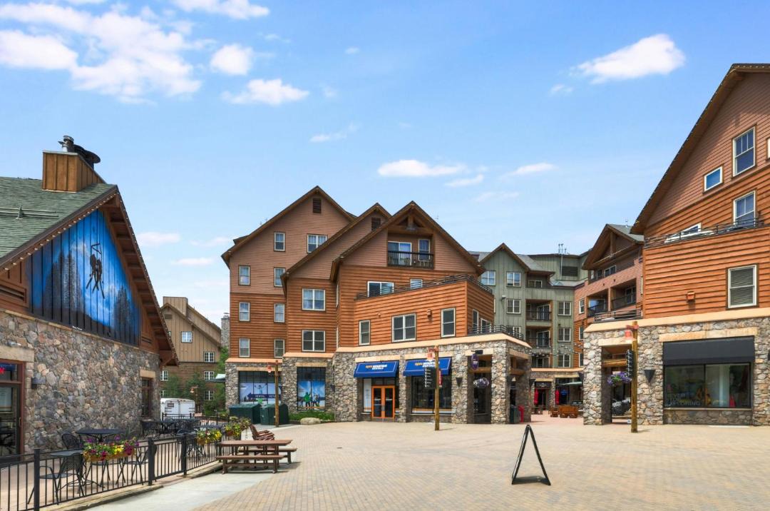 Photo of Others in Keystone