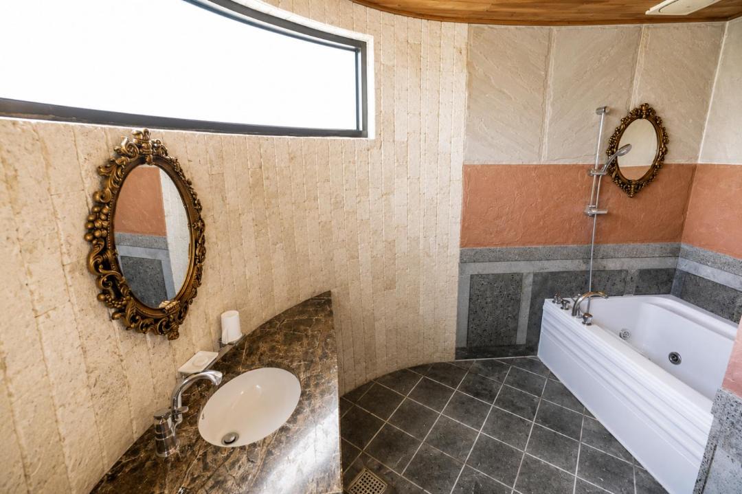 Photo of Bathroom in Nohyeong-dong