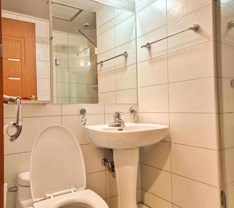 Photo of Bathroom in Nonhyeon-dong