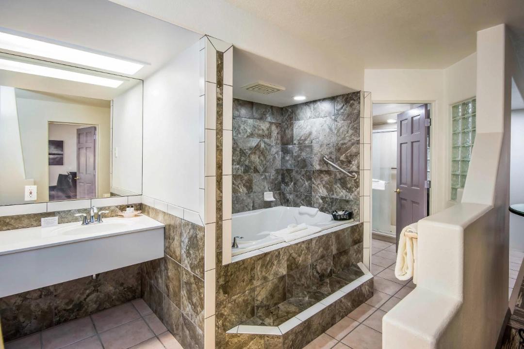 Photo of Bathroom in Grand Junction