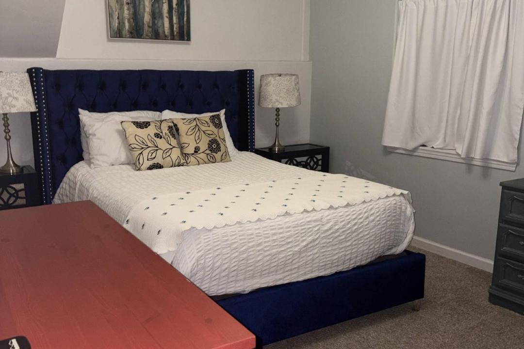 Photo of Bedroom in Gleneagle