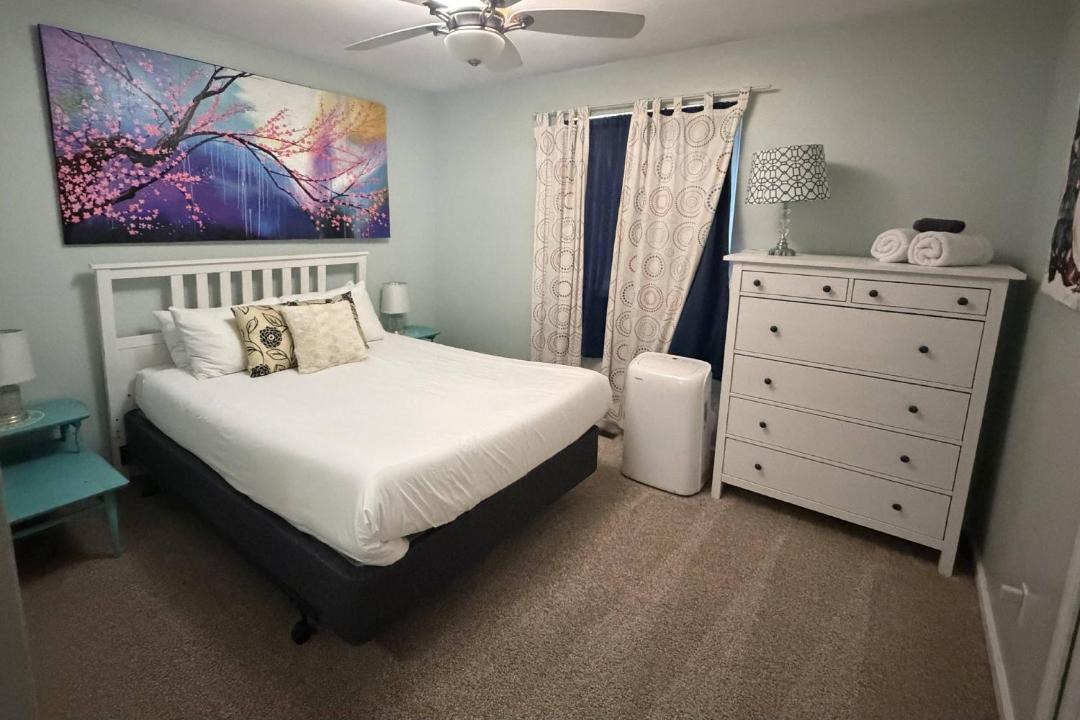 Photo of Bedroom in Gleneagle