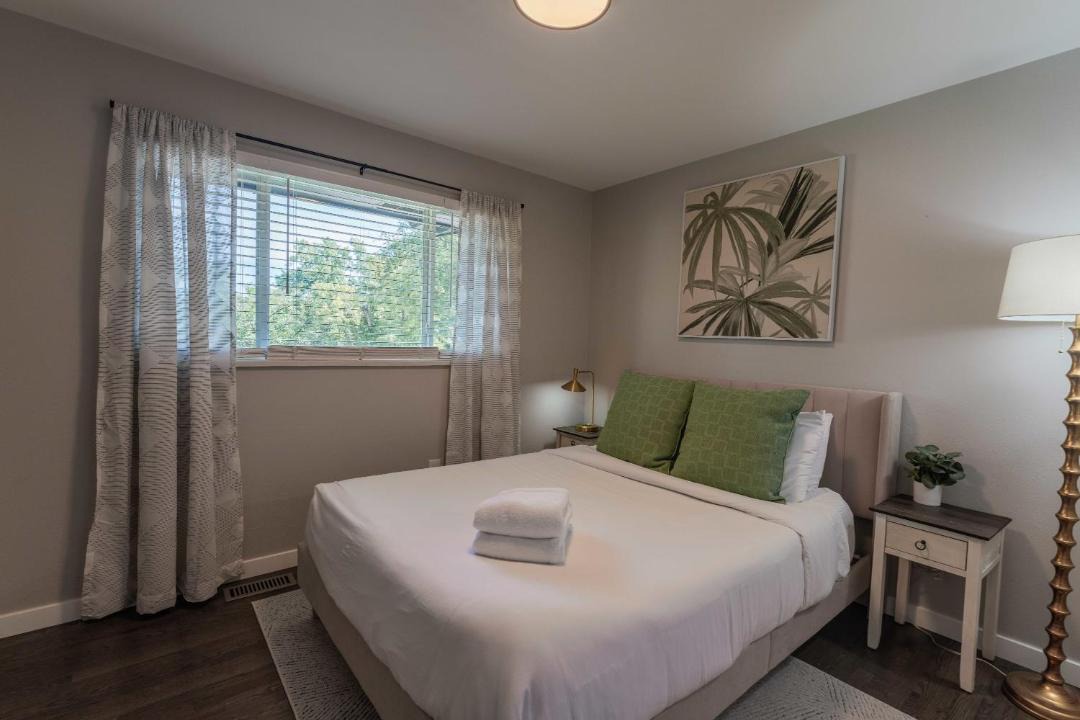 Photo of Bedroom in Golden