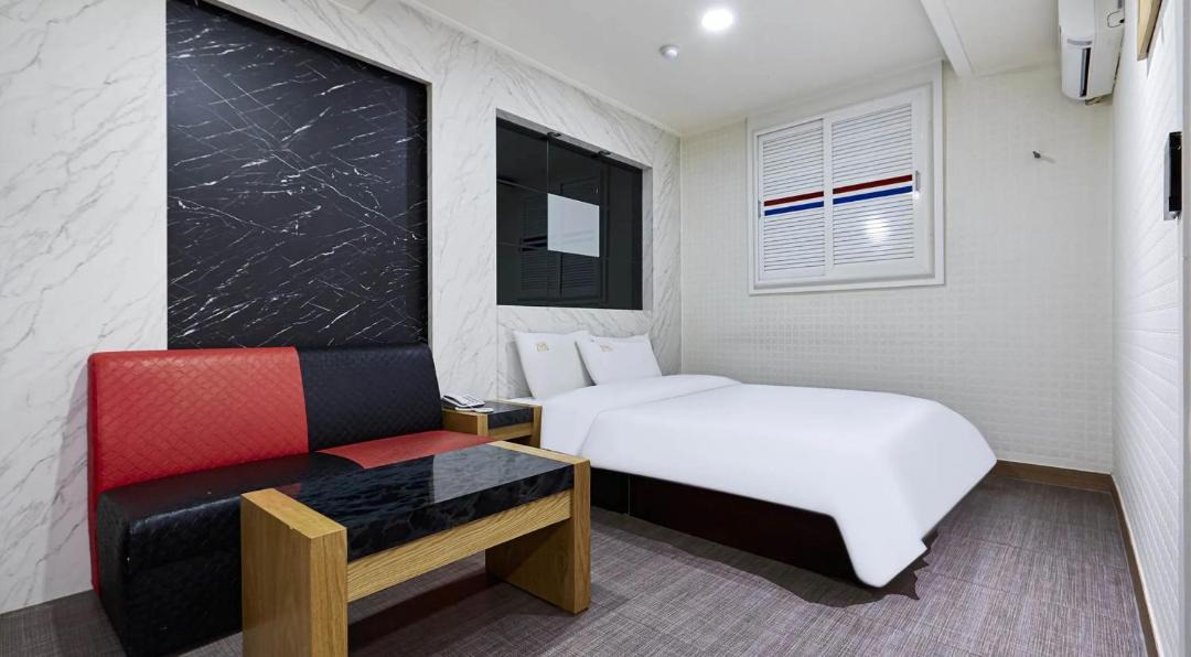 Photo of Bedroom in Ingye-dong